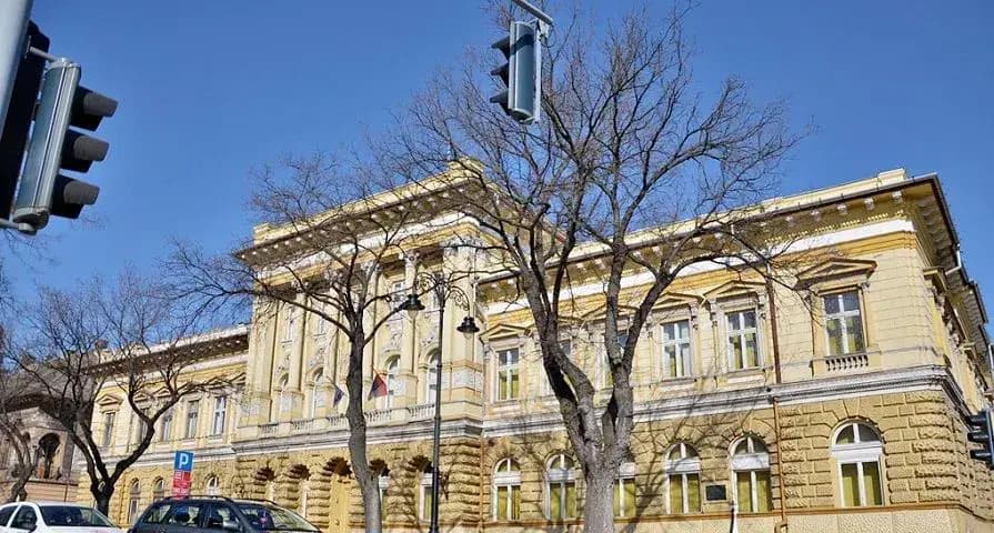 Учитељски факултет на мађарском наставном језику profile
